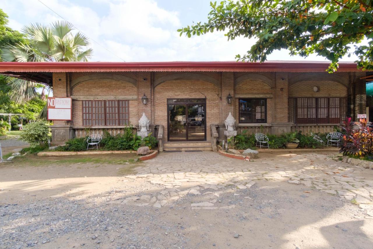 Reddoorz Plus Near Vigan Convention Center Exterior photo